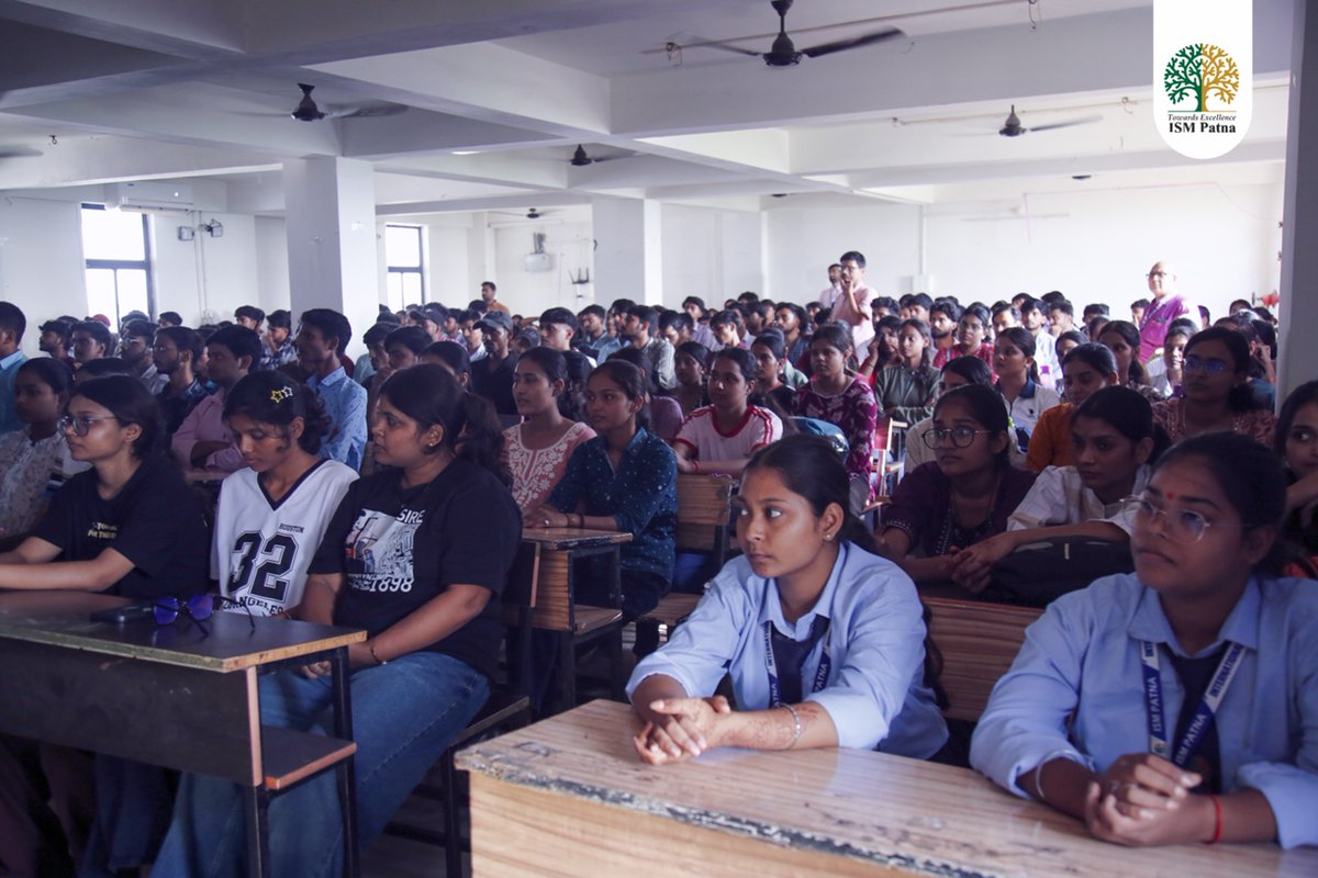ISMPatna's tweet photo. Sharing a few glimpses from the Jagran Film Festival Pre-Premiere with you. 
Here are some memorable moments captured from the event. Take a look and relive the experience with us!
.
.
.
.

#ISMPatna #JagranFilmFestival #CampusEvent #CollegeStudents #IndianCinema #Patna https://t.co/ur5wWWXyST