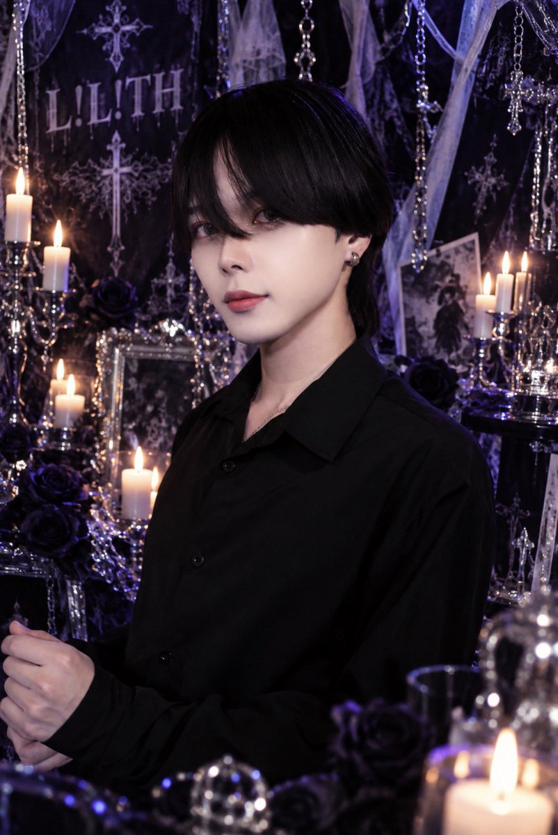 LiLiTH__info's tweet photo. 【 🥀NEW ARTIST PHOTO🥀 】

10/2 新メンバー加入に伴い
L!L!TH 新アー写公開。

凛💚（@rin__lilith ）

あみ💜（@4mi_cute）

そして、新たなL!L!THへ——。

いいね ＋ RP ＝ 100達成で
次のメンバーを公開。

拡散よろしくお願いします😈🪽 https://t.co/m907bArhTh