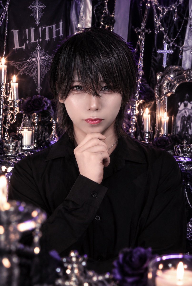 LiLiTH__info's tweet photo. 【 🥀NEW ARTIST PHOTO🥀 】

10/2 新メンバー加入に伴い
L!L!TH 新アー写公開。

凛💚（@rin__lilith ）

あみ💜（@4mi_cute）

そして、新たなL!L!THへ——。

いいね ＋ RP ＝ 100達成で
次のメンバーを公開。

拡散よろしくお願いします😈🪽 https://t.co/m907bArhTh