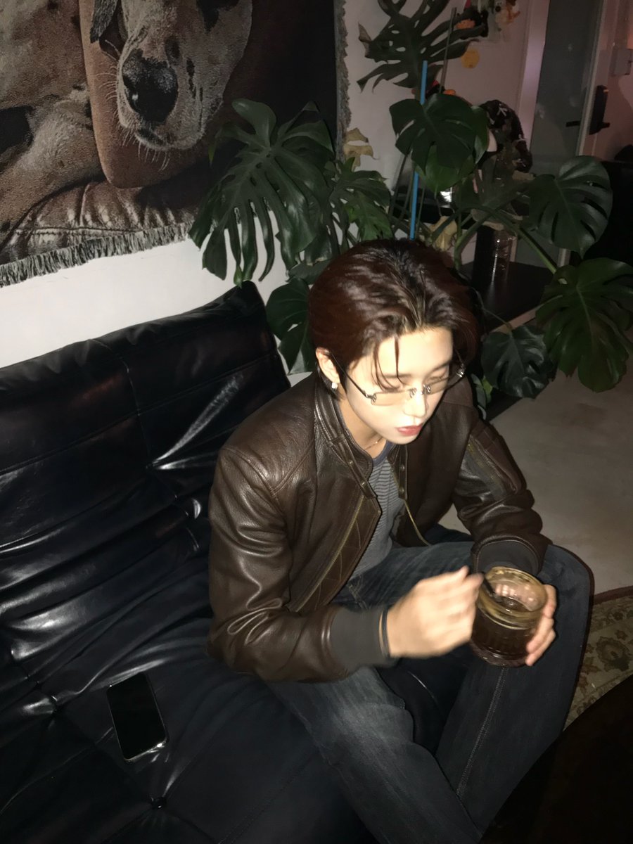 TRENDZ_OFFCL's tweet photo. [#리온] ☕️

#FROM_TRENDZ #TO_FRIENDZ #TRENDZ #트렌드지 https://t.co/XtsA4ukco9