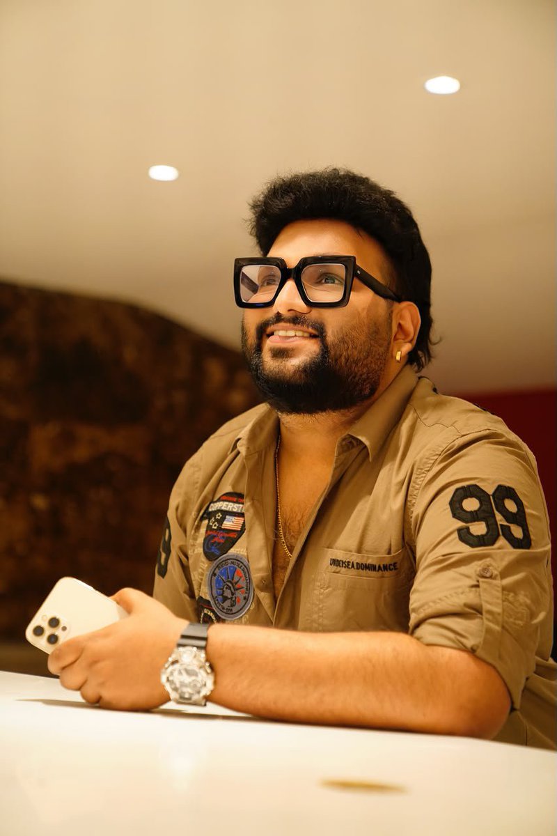 Dexteraws's tweet photo. Yen compose madidya guru🫠🫡

#PremadaOorali #KFI 

@SunaadGowtham https://t.co/rwNPdlKcGN