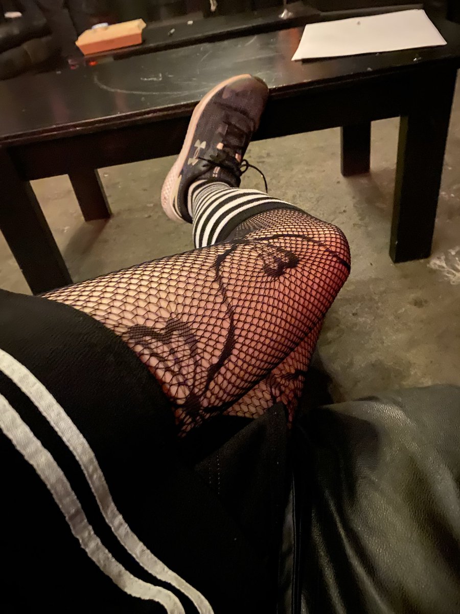 PuplikoAD's tweet photo. Some mutt thighs~ come give em a squish!~ https://t.co/EHnrsAa7oj