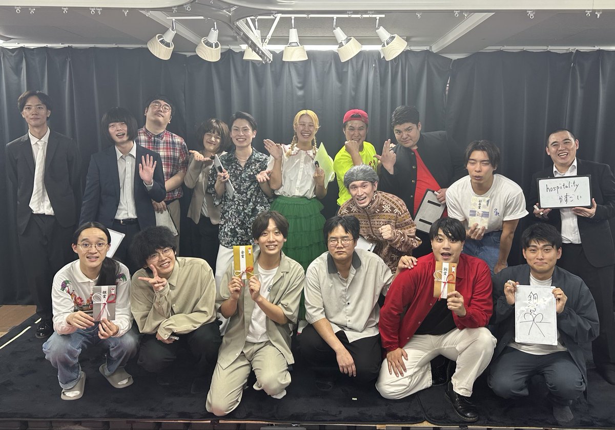 GcolleLIVE's tweet photo. ＼第16回コントバトルLIVE in Gコレ／
ありがとうございました✨

コントバトルの結果は…🔥

🥇 みすも堂
🥈 はこジャム
🥉 めおしぼたん

でした👑

大喜利企画も大盛り上がりでした‼️

⭐️大喜利賞　聖王 DATE(スピーディーハンター)

次回もよろしくお願い致します👍

#Ｇコレコント https://t.co/QDmeXW2mzB