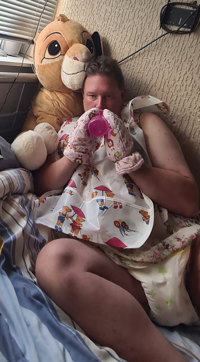 BabyAndyUK's tweet photo. Love being a little #sissy sometimes.

Boys can wear pink?

#abdl #abdluk #abdlmanchester #ageplay #little https://t.co/Pz3WABu4xP