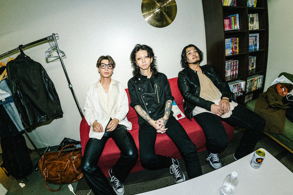 lounge666's tweet photo. SIX LOUNGE "逆夢 ”TOUR

9/29(火)札幌PENNY LANE24

ありがとうございました！
次は広島！

photo by @takaakih_14 https://t.co/hn6MzxR3ov