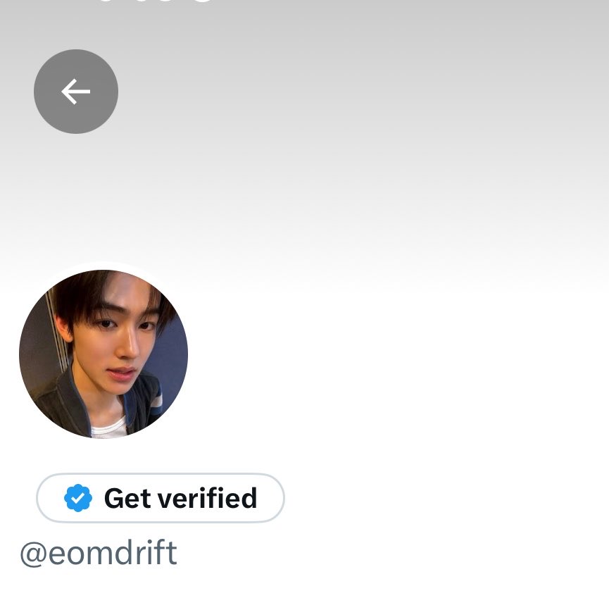 eomdrift's tweet photo. changed my un and pfp !! wag niu q kalimutan 😚 https://t.co/nuCS9lBLcv