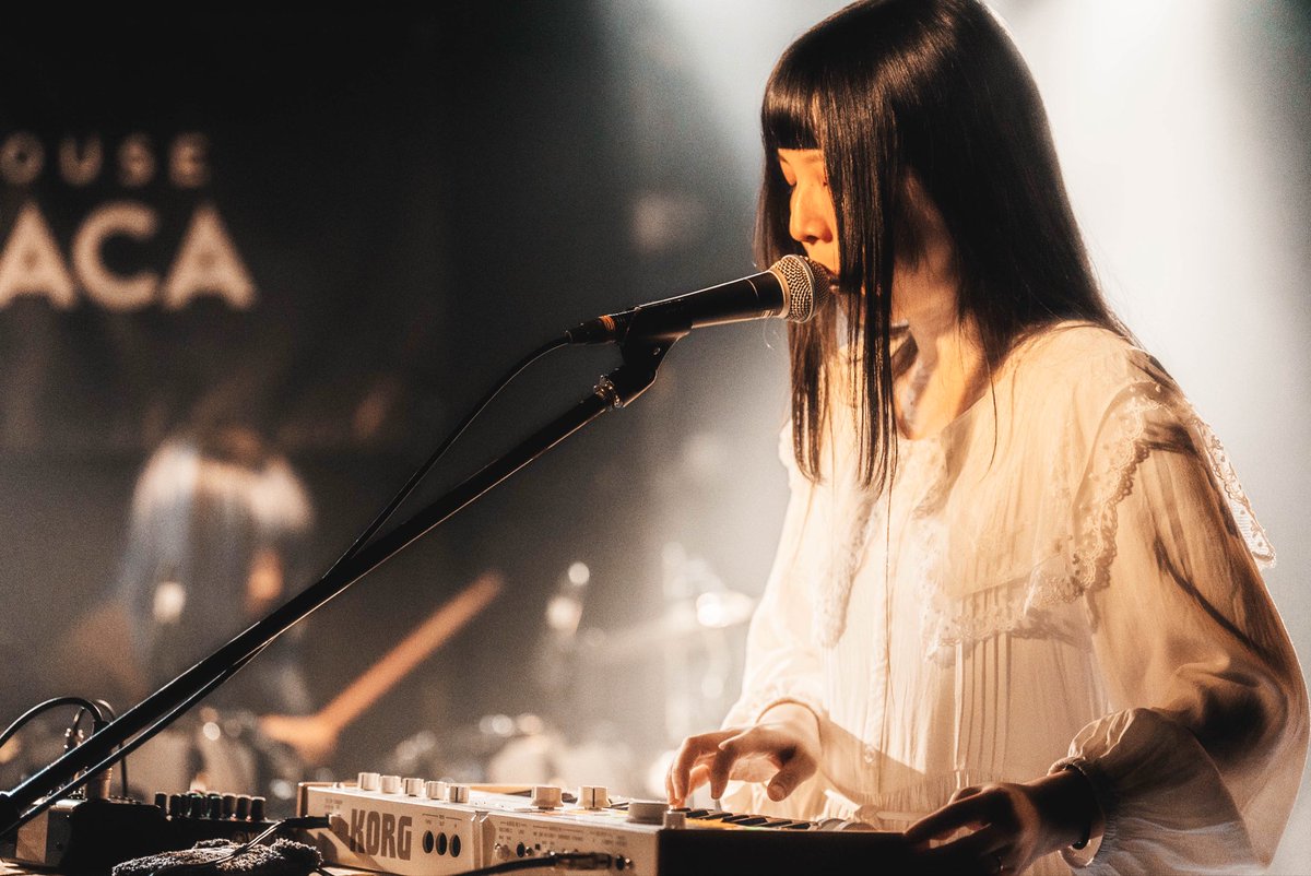 yoake_no_seirei's tweet photo. 🧚Live photo②🧚

【スーパーオルタナティブ】

2026年9月26日(sat)
京都GATTACA

📸 by @oryuu_h2so4 https://t.co/XN83ly2iIs
