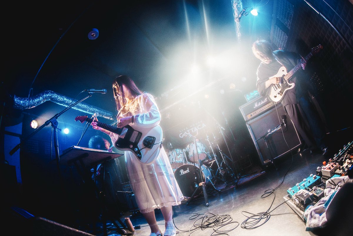 yoake_no_seirei's tweet photo. 🧚Live photo②🧚

【スーパーオルタナティブ】

2026年9月26日(sat)
京都GATTACA

📸 by @oryuu_h2so4 https://t.co/XN83ly2iIs