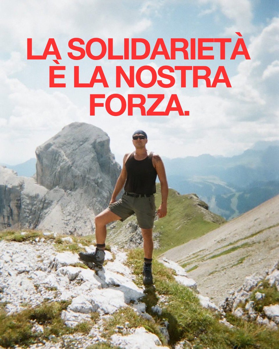 SalisIlaria's tweet photo. LA STORIA DI GABRI CI RIGUARDA TUTT*

Gabriele Marchesi è un giovane antifascista italiano, nato e cresciuto a Milano, da sempre impegnato nei movimenti sociali della sua città e nello sport popolare.
Come altri compagni antifascisti, è stato accusato dalla polizia di Orbán di aver preso parte ai famigerati fatti di Budapest del febbraio 2023.

Il 21 novembre 2023 è stato arrestato a Milano, in esecuzione di un mandato d’arresto europeo emesso dall'Ungheria. 
Dopo due giorni nel carcere di San Vittore e circa quattro mesi agli arresti domiciliari, la giustizia italiana ha negato la sua consegna alle autorità ungheresi, riconoscendo il rischio che Gabri potesse essere sottoposto a condizioni di detenzione lesive dei suoi diritti fondamentali nelle carceri ungheresi.
Così, è stato rimesso in libertà.

Ma la persecuzione giudiziaria nei suoi confronti non si è fermata.
Il processo-farsa a Budapest è proseguito in sua assenza, fino alla condanna in primo grado a sette anni di carcere: una pena abnorme e del tutto sproporzionata rispetto ai fatti contestati, inflitta al termine di un procedimento segnato da gravissime violazioni delle garanzie giudiziarie.
Una sentenza che denunciamo come un atto di persecuzione politica, volto a colpire Gabri e a intimidire chiunque si opponga al fascismo.

Domani, 30 settembre, insieme a Maja T. e Anna, Gabri attende la sentenza d’appello del Tribunale di Budapest. 
Una decisione che potrebbe aprire la strada a una nuova richiesta di estradizione da parte dell’Ungheria.

Non possiamo permettere che Gabri in nessun caso venga consegnato alle autorità ungheresi.
E lotteremo perché questo non avvenga.

Gabri, siamo al tuo fianco. 
Oggi e domani.
Come siamo al fianco di tutte le compagne antifasciste colpite dalla repressione.

La solidarietà è la nostra forza.