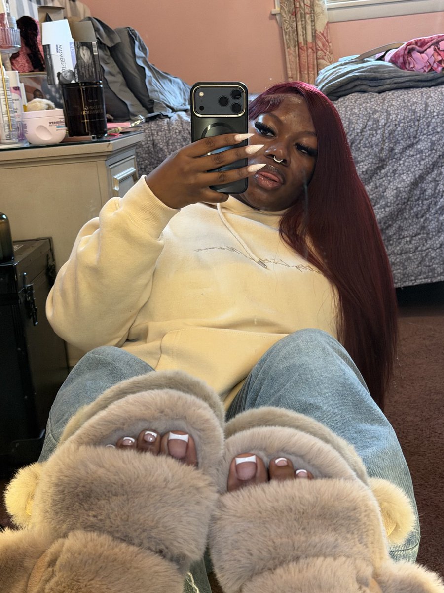 itsmoniquedior's tweet photo. yea these shoes will be getting worn for harvest fest. 😏 https://t.co/KDw1x0y2kz