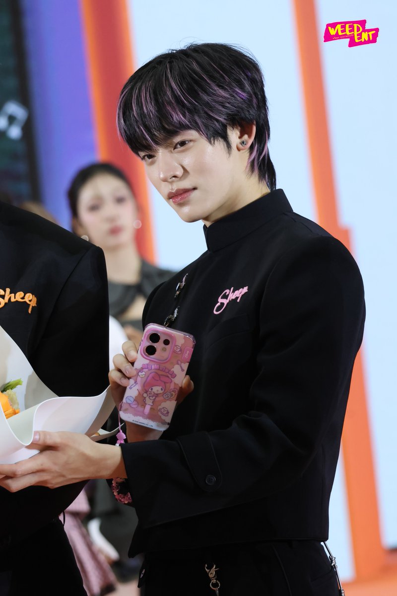 WEED_ENT's tweet photo. " ตี๋ตี๋ - ป๋อ " ร่วมงาน " SHEEP SWEET TREAT Final EP." เปิดตัวคอลเลกชั่น " Kuromi และ My Melody " 💜✨

SHEEP TTP Final EP SWT 
#SHEEPxTTP
#twnpich #porsuppakarn
#SHEEP_SWTFINALEP https://t.co/tC4ZGvYoFJ