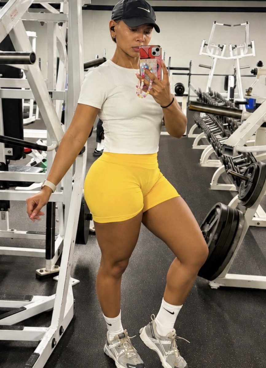 dabuttlover69's tweet photo. Mornin Moves #fitchick #thickology #firm https://t.co/XgVPbL4IcL