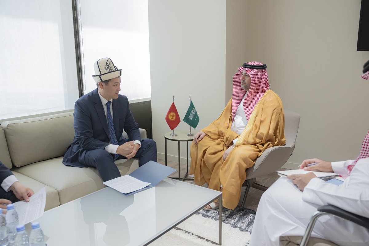 CEOFilmksa's tweet photo. سعدتُ بلقاء سعادة أولوكبيك ماريبوف، السفير فوق العادة والمفوض للجمهورية القيرغيزية لدى المملكة العربية السعودية، حيث بحثنا فرص التعاون السينمائي بين البلدين، وسبل دعم التبادل الثقافي والخبرات في قطاع الأفلام. https://t.co/nEUfCbuxdk