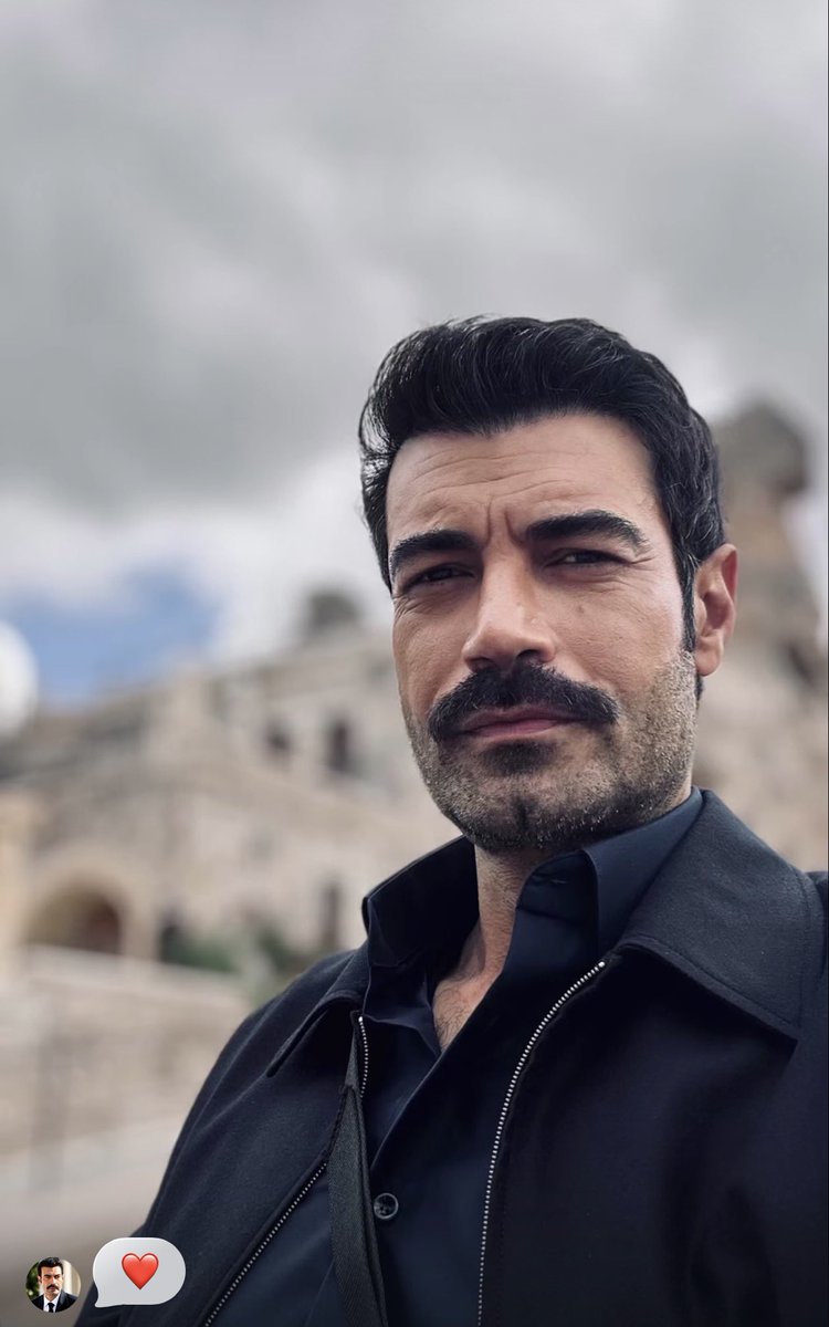 mlmyz_'s tweet photo. when a guy gets his girl back he starts looking 10x more attractive thank you leyla! looking forward to seeing THIS mirza

#SevdanBirAteş https://t.co/4PlwBqfCPx