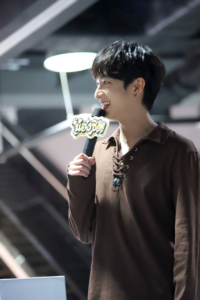 gailbaeby's tweet photo. ฮืออ รอยยิ้มแมวเหมียววว 🥺🤏🏼💛

MATCH POINT AFTER MATCH

#MatchPointSeriesReunion
#SingChimon #ซิงชิม่อน https://t.co/EgYfBlHPsb