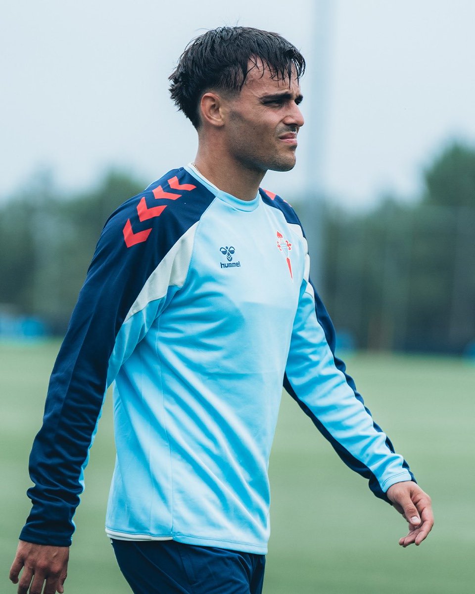 TQHTPodcast's tweet photo. 🚨 ¡𝐔́𝐋𝐓𝐈𝐌𝐀 𝐇𝐎𝐑𝐀!

💥 Miguel Román ha sufrido una 𝗟𝗘𝗦𝗜𝗢́𝗡 en su rodilla que podría hacerle pasar por quirófano y perderse 𝗧𝗢𝗗𝗔 esta temporada.

👉🏻 En caso de 𝗡𝗢 hacerlo, el tiempo mínimo de baja oscilaría entre los 𝗗𝗢𝗦 y 𝗧𝗥𝗘𝗦 meses. https://t.co/bLbuvn4kXR