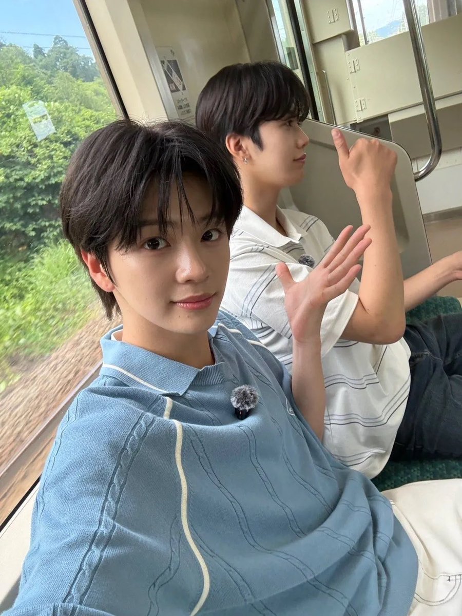 ki1o15's tweet photo. 렌키가 막 천사처럼 보임...... https://t.co/Qm2zi7RDvR