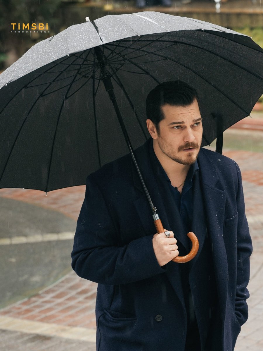 timsbitv's tweet photo. Yağmurlu havalarda hissettiğim aura. 😎
@esrefruyadizitv https://t.co/JEX5XswPJh