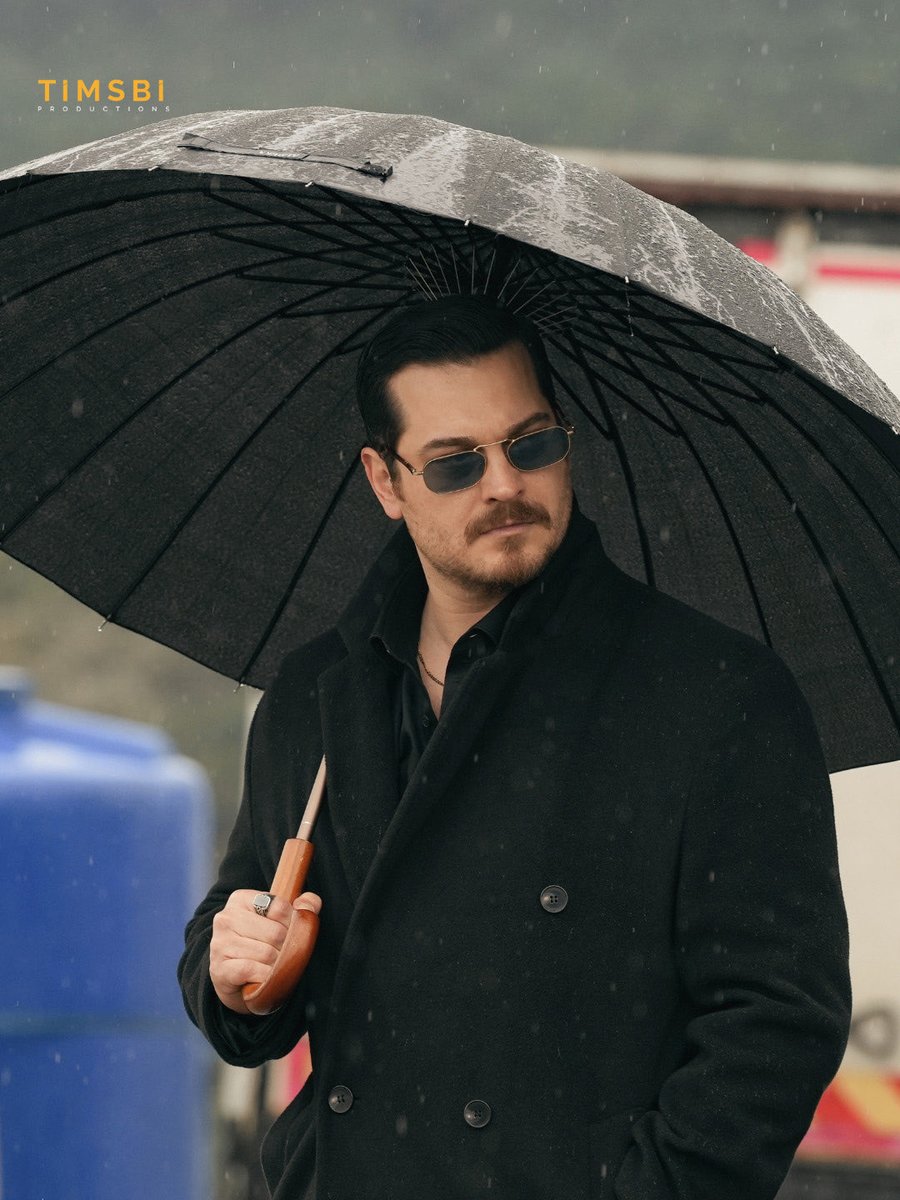 timsbitv's tweet photo. Yağmurlu havalarda hissettiğim aura. 😎
@esrefruyadizitv https://t.co/JEX5XswPJh