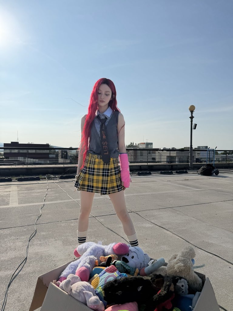 minjuspic's tweet photo. she’s seriously so beautiful https://t.co/2PF7qVhZ1a