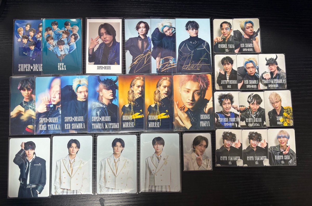 _xn_nyan's tweet photo. EBIDAN Yes!東京 Y東 hmv チェキ風ソロ 通常盤 15周年盤 隣の席ミニフォト トレカ 交換

【譲】画像

【求】
ミニフォト シューヤ(右後) EIKU(前右左) 桜木(前後右)
ワンエン盤 HAYATO(大小)
通常盤 山中 シューヤ
hmv 山中 桜木

異種交換も検討しますが所持済みはお断りする可能性があります。 https://t.co/tOLv70Lqns