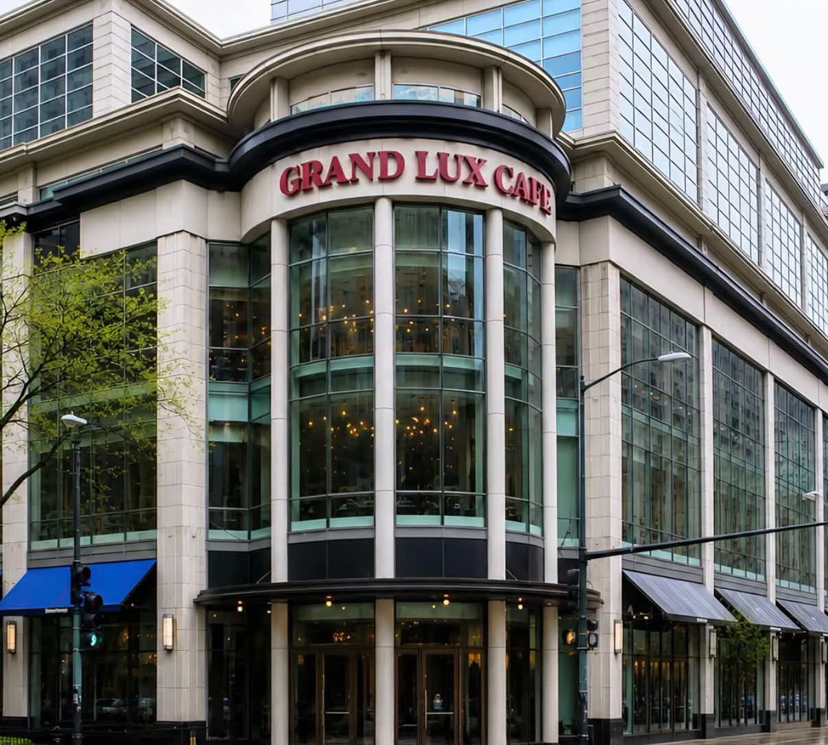 onlyevonii's tweet photo. LLGrandLux 💔☹️ #Chicago #Grandluxcafe https://t.co/B4OdFLT2w8