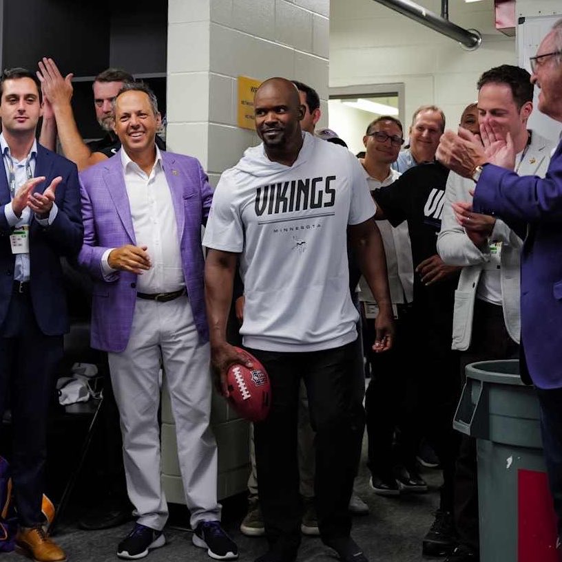 SleeperVikings's tweet photo. The Vikings had their worst offensive success rate in 20 seasons on Sunday per  @SheilKapadia. 

Thank goodness for Brian Flores. https://t.co/qthWyI5XeE