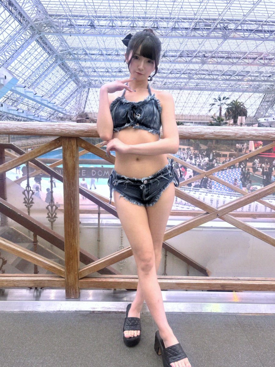 Melt_LM_'s tweet photo. 雨の中キンマーありがとうございました✨️

たくさんの方に撮っていただき嬉しい限りです🫶🏻
撮っていただいた写真は見えてはいけないものやレタッチをしていただけたら掲載確認不要⭕️
下記タグ使用いただけると見つけやすいです✨️

 #いかなきゃキンマー
 #近代麻雀水着祭2026 
 #めるてぃーな日常 https://t.co/W8oioPLT7g