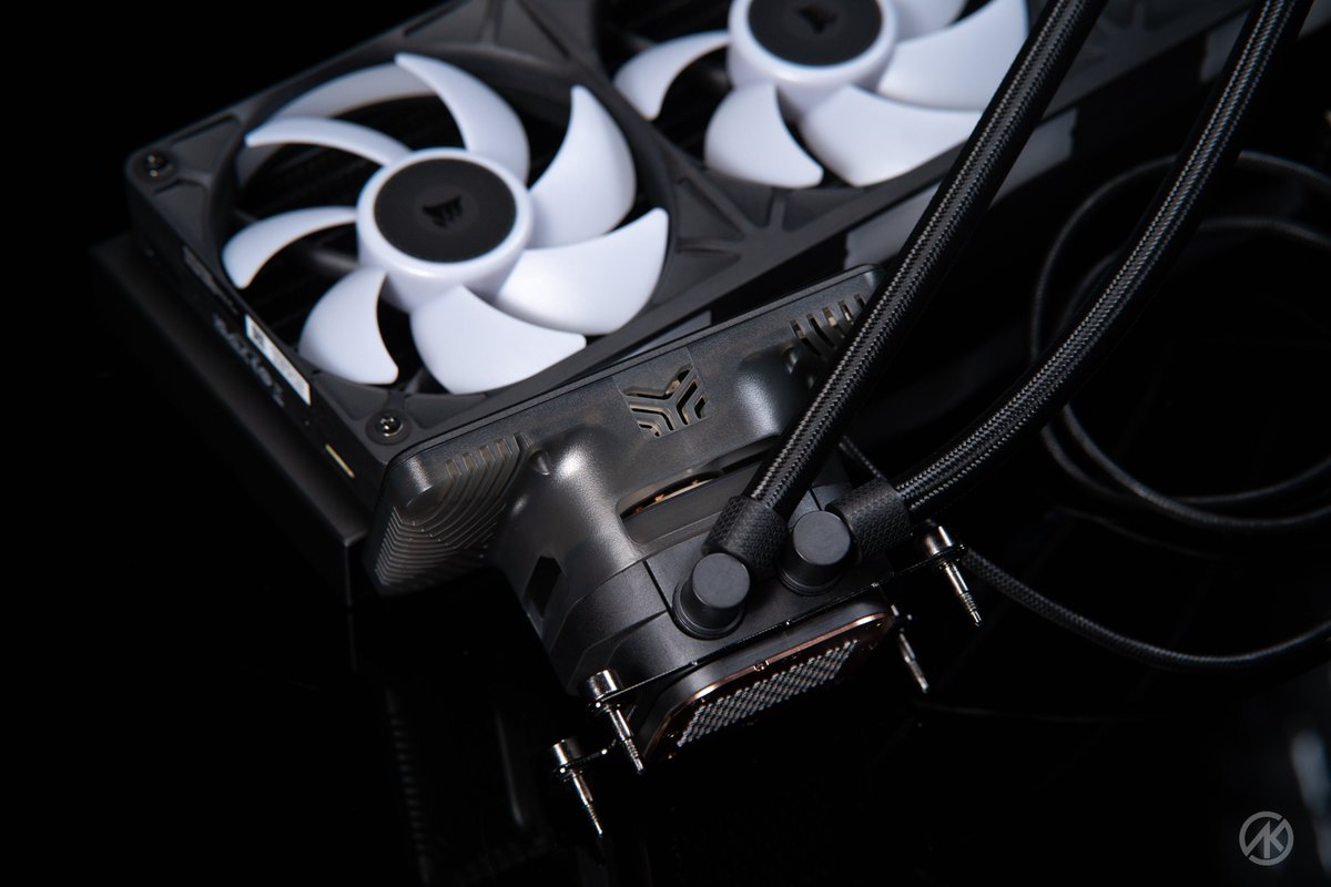 AKModTW's tweet photo. @CORSAIR
iCUE LINK TITAN II 360 RX LCD
https://t.co/mzbWCyM9lV
#Corsair
#AKMod https://t.co/ds3Ok5jMU8