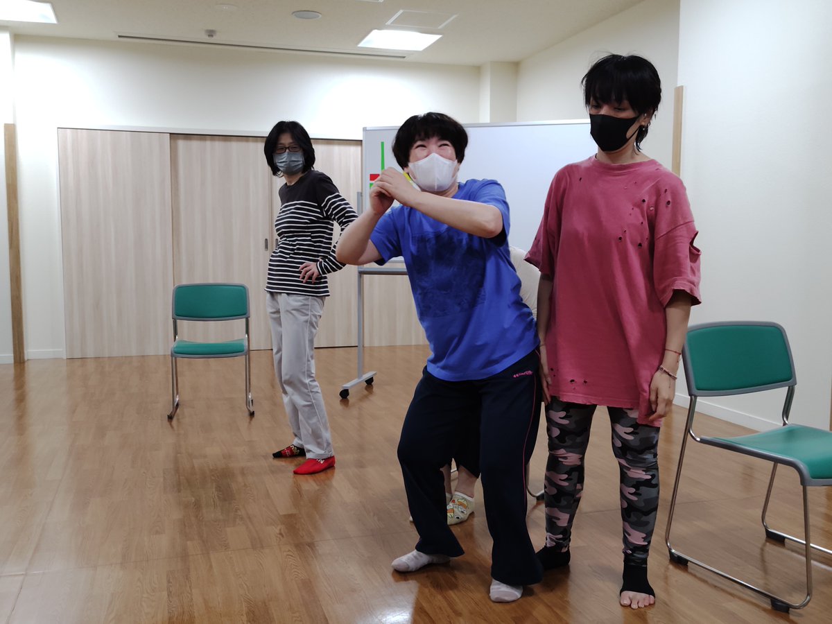 GENKOTUDAN's tweet photo. 9月も終わります。劇中映像撮影の準備も始まりました。佳境です。早く板の上に立ちたい気もするしずっと稽古してたいとも思うし、この時分は気持ちが揺れ動きます。(丹野)
#天国と地獄 https://t.co/Y2eZvK1yJ0