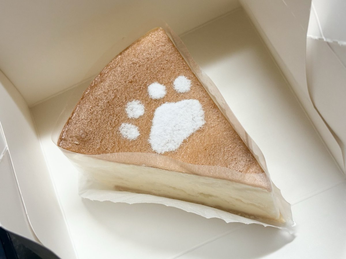 _031799's tweet photo. ちーずけーきたべる https://t.co/XU11LdSeTn