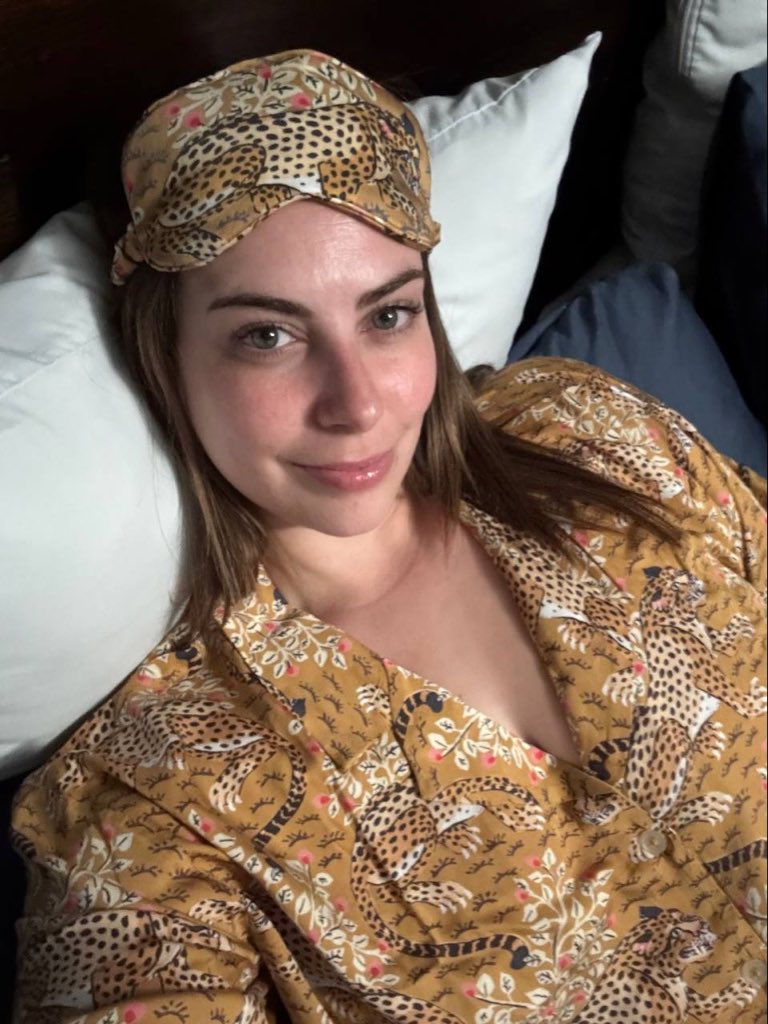 jules_channel's tweet photo. Just staying cozy today https://t.co/EWA1Yd4nP7