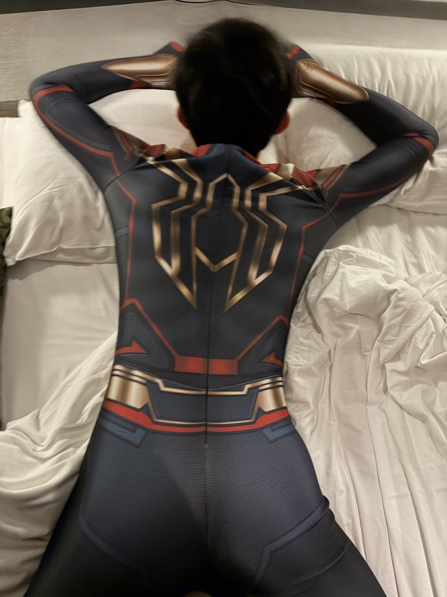 spt3hr0's tweet photo. 秘密のトレーニング……！ https://t.co/6ZautqcscJ