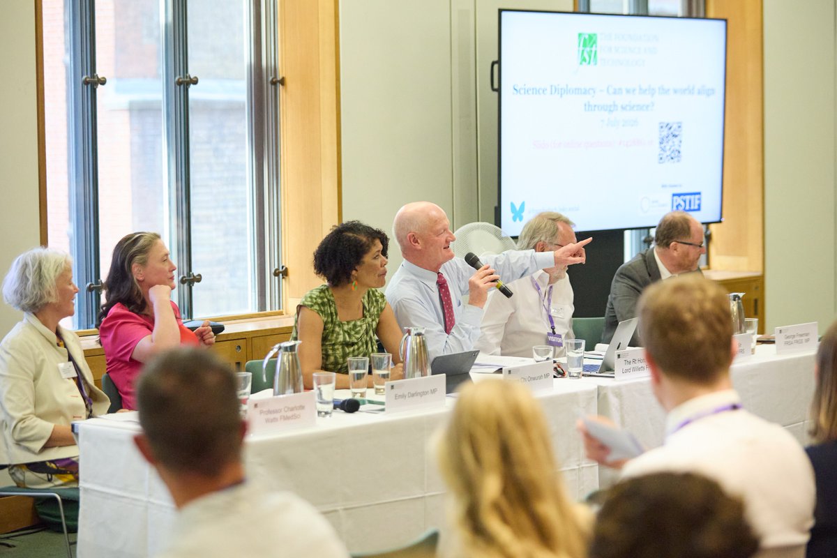 FoundSciTech's tweet photo. What is coming up on the FST events calendar? 
Discover our Autumn/Winter schedule of in-person and online discussions. 💡https://t.co/ySHrh73WAR https://t.co/Mu8bZy7eaV