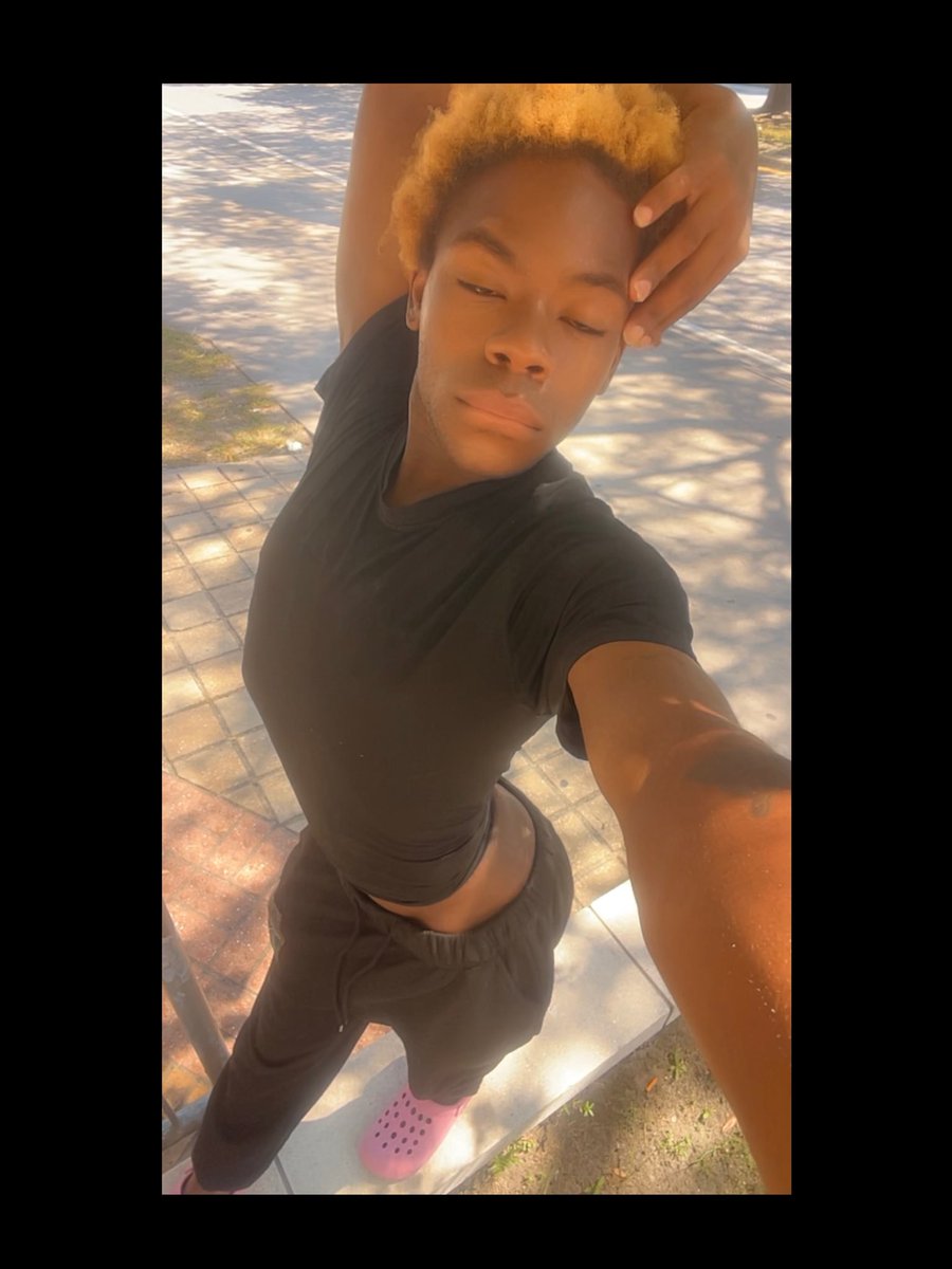 sissyprince009's tweet photo. Good evening #912freaks #dl #nsfwtwtًً #artist #femboys https://t.co/VsEXNMkYt1