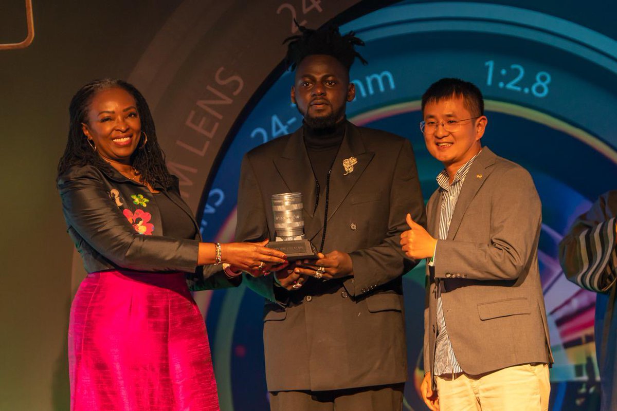SafaricomPLC's tweet photo. This is what happens when a camera meets a story worth telling.  

Meet our Silver winners in the Capture the Good Challenge, Philip Otieno in Videography and Charles Muia in Photography. 

Philip’s “What I Built Today” brought us closer to Florence, a hardworking shoemaker whose journey is a beautiful reminder of resilience, determination and the power of transformation through the Safaricom Foundation. From the challenges she faced to the life she continues to build, every frame carried a piece of her journey. 

#CaptureTheGood #CTGAwards #TransformingLives