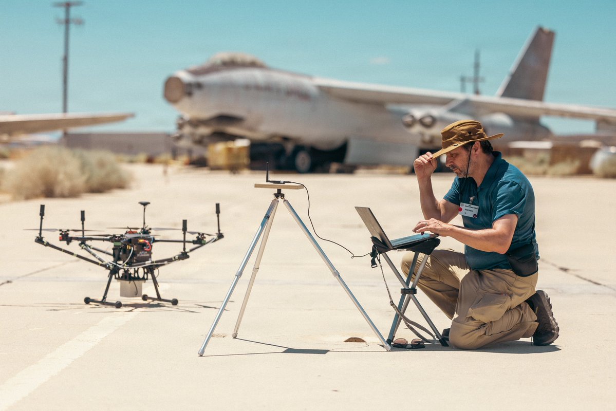 JWegnerTalk's tweet photo. The Pentagon plans to order ~60,000 drones from its Drone Dominance top performers. Gauntlet 3 is ~Feb 2027. If you make magnets, cells, motors or radios, the tightening supply chain rules make the winners your customers.

https://t.co/0n6S0qCeWO

Photo: USAF/B. Hernandez https://t.co/O2HEfZDRlt