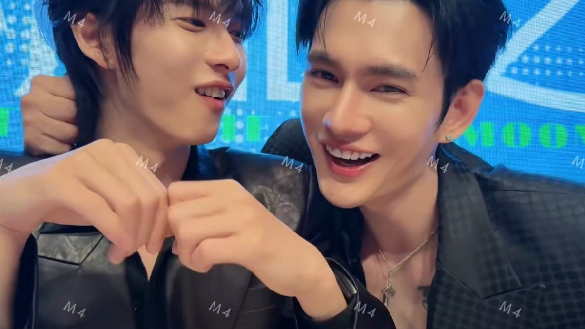 yellowsay's tweet photo. เคยมองกันแล้วรู้สึกบั่บ "ทำไมอีกฝ่ายมานน่ารักน่าเอ้นดูจัง" อะไรแบบนี้บ้างป้ะ คันหัวว่ะ ค่ตเหมือนสิ่งนั้น🫠 https://t.co/ug6NNL0Gic