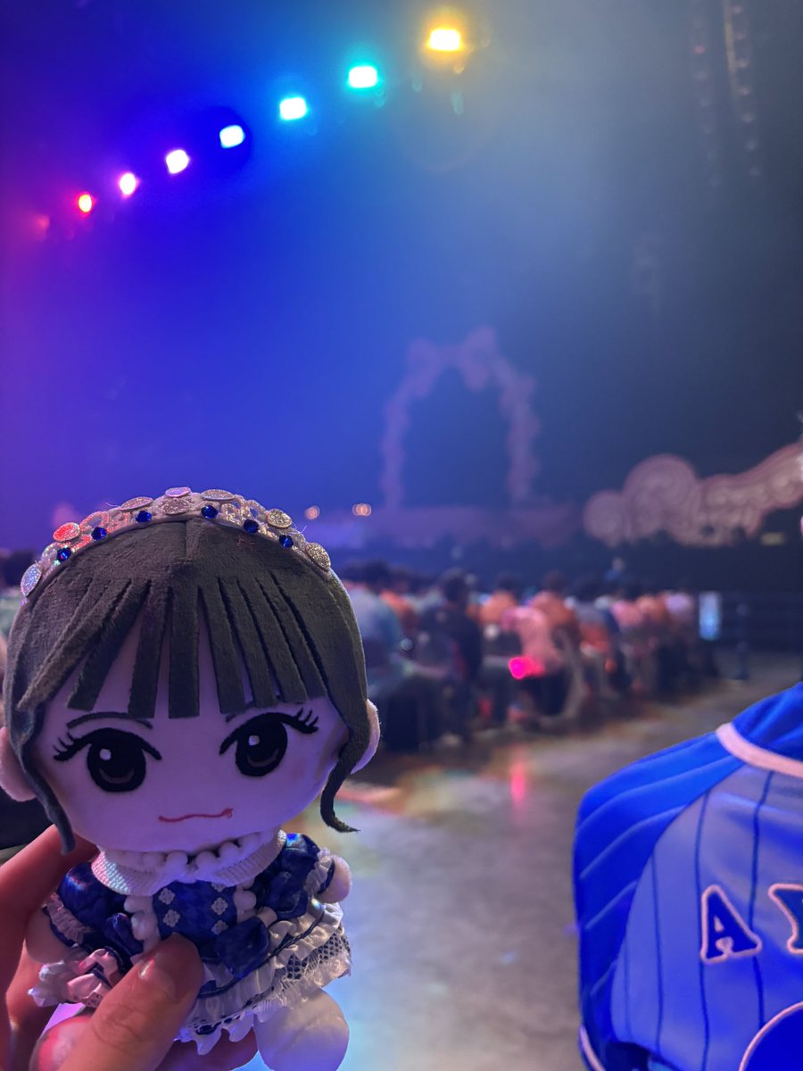 Kanattu88's tweet photo. アプグレ外れたのにこの距離で嬉しかったのに、さらにあやのから爆レス貰えて神すぎた！最高の有明アリーナ1日目でした！！
明日も楽しむぞ！！！
#有明アリーナ
@ayano_cs0526 
@CUTIE_STREET_ https://t.co/uDMfMsjkIz