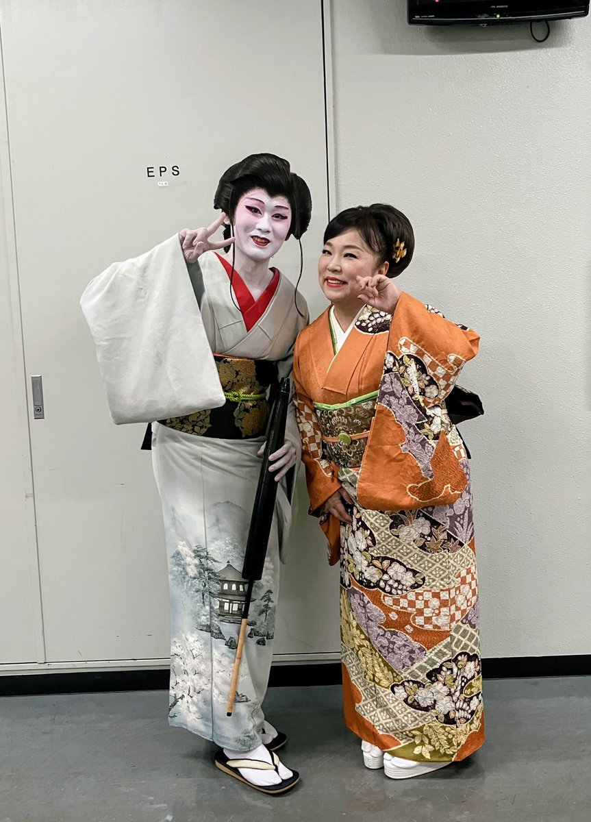 sanbongi_tomoko's tweet photo. 2026.9.23(水)㊗️
「JPN ザ★歌踊祭2026」
北とぴあ 
さくらホールにて…③

「三陸大漁祝い歌」と「紅葉恋路」の２曲歌わせていただきました✨🎤✨

紅葉恋路には #香月寿々也 さんが素晴らしい舞で華を添えてくださいました💕💕
とっても嬉しいコラボレーションありがとうございました🥰 https://t.co/VuY1fHcOWG