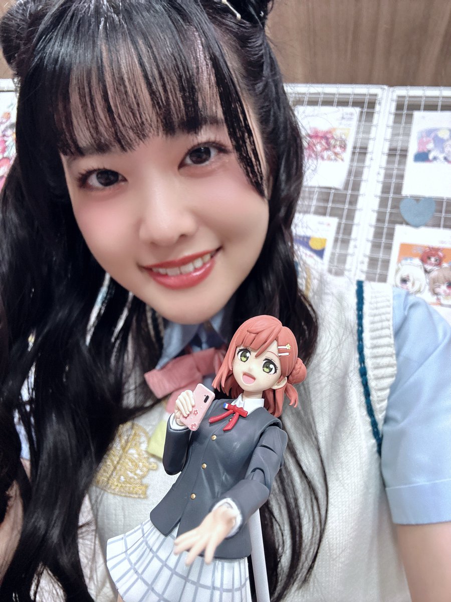 aguri_onishi's tweet photo. #トキメキの夜会　
ありがとうございました🐰🌕
歩夢ちゃんとたくさん写真撮ったよ☺️
早くゲットしたいね🎀

武家屋敷呟く時は！#虹ヶ咲 つけなきゃあダメでしょう！！！歩夢ちゃんに逮捕されちゃうよ〜！！！ https://t.co/6dOPHF5pnd