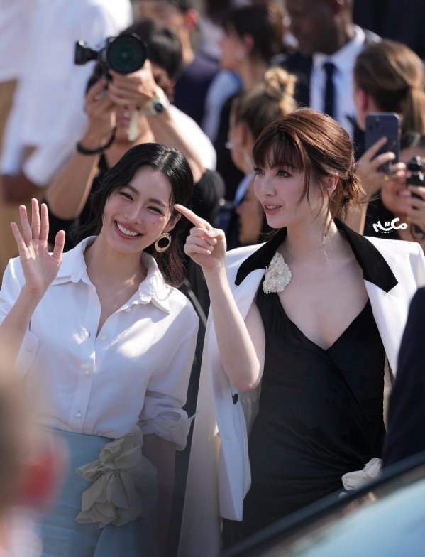 LINGORMVOTING's tweet photo. Better Together 

LINGORM BA DIOR AT PFW 
#DiorSummer27xLingOrm https://t.co/0rGDzdJcPF