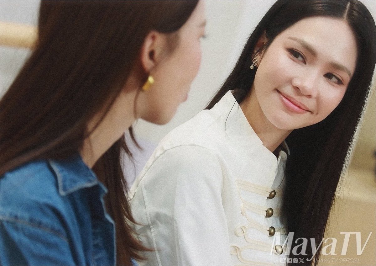 fxmxbinto_'s tweet photo. เขาว่าสายตามันหลอกกันไม่ได้ เขาพูดกันว่าสายตามันเป็นสิ่งเดียวที่พูดเเทนหัวใจ🤍

KHOM KHLANG MEDIA TOUR  
#ปุยนุ่นบิ๊นท์พบพระมาพบสื่อ https://t.co/9e77CESUHA