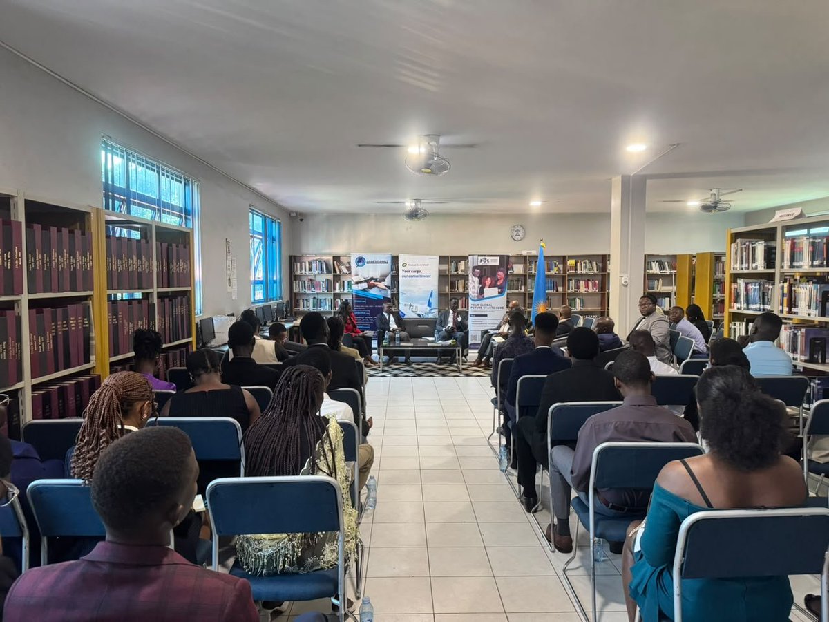 diplomatical05's tweet photo. It's a full house at @CavendishUg as Inside Diplomacy hosts Rwanda High Commissioner to Uganda to understand Rwanda's journey post 1994.

A very informative and engaging session with @jrutabana @RwandainUganda @FlyRwandAir https://t.co/BVpMx6YqvR
