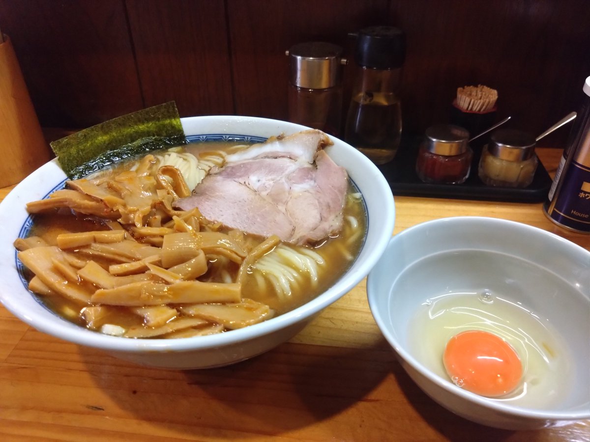 shirokami199952's tweet photo. 魂の中華そば #板橋グルメ部 竹の子中華そば 麺中盛 #生玉子 トッピング🍜雨にて敢えて訪問、相変わらず最高の一杯 #東上線ラーメン #ラーメンwalkerグランプリ 受賞✨世界一愛する中華そば 丼ぶりの中全てが美味しい😊自家製麺と自家製竹の子は特にヤバい常習性あり https://t.co/i6kbWOR27K