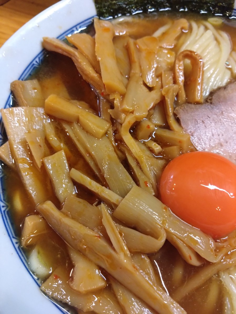 shirokami199952's tweet photo. 魂の中華そば #板橋グルメ部 竹の子中華そば 麺中盛 #生玉子 トッピング🍜雨にて敢えて訪問、相変わらず最高の一杯 #東上線ラーメン #ラーメンwalkerグランプリ 受賞✨世界一愛する中華そば 丼ぶりの中全てが美味しい😊自家製麺と自家製竹の子は特にヤバい常習性あり https://t.co/i6kbWOR27K