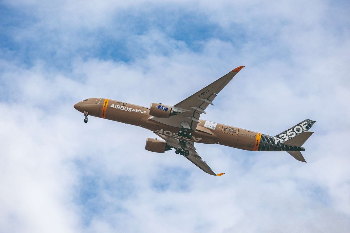 AirbusPRESS's tweet photo. Airbus A350F freighter successfully performs its maiden flight. Read more: https://t.co/ckQBpS0I5S https://t.co/SRXVLxPlJR