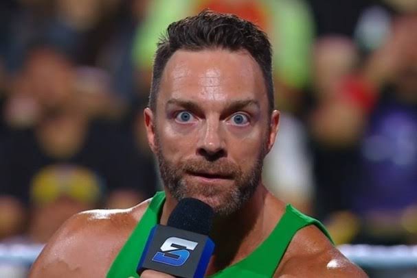 DFW_Wrestling's tweet photo. @LANightDFW @DeaconBlackDFW LOS ANGELES NIGHT!

Night steps to Deacons face.

Los Angeles Night: YEAH!

Night drops the mic. Deacon staring him down in the ring as Night exits the ring, walking up the ramp as the two stare down. The tension is palpable.

Fade to Black. https://t.co/LuKVbMVGtJ