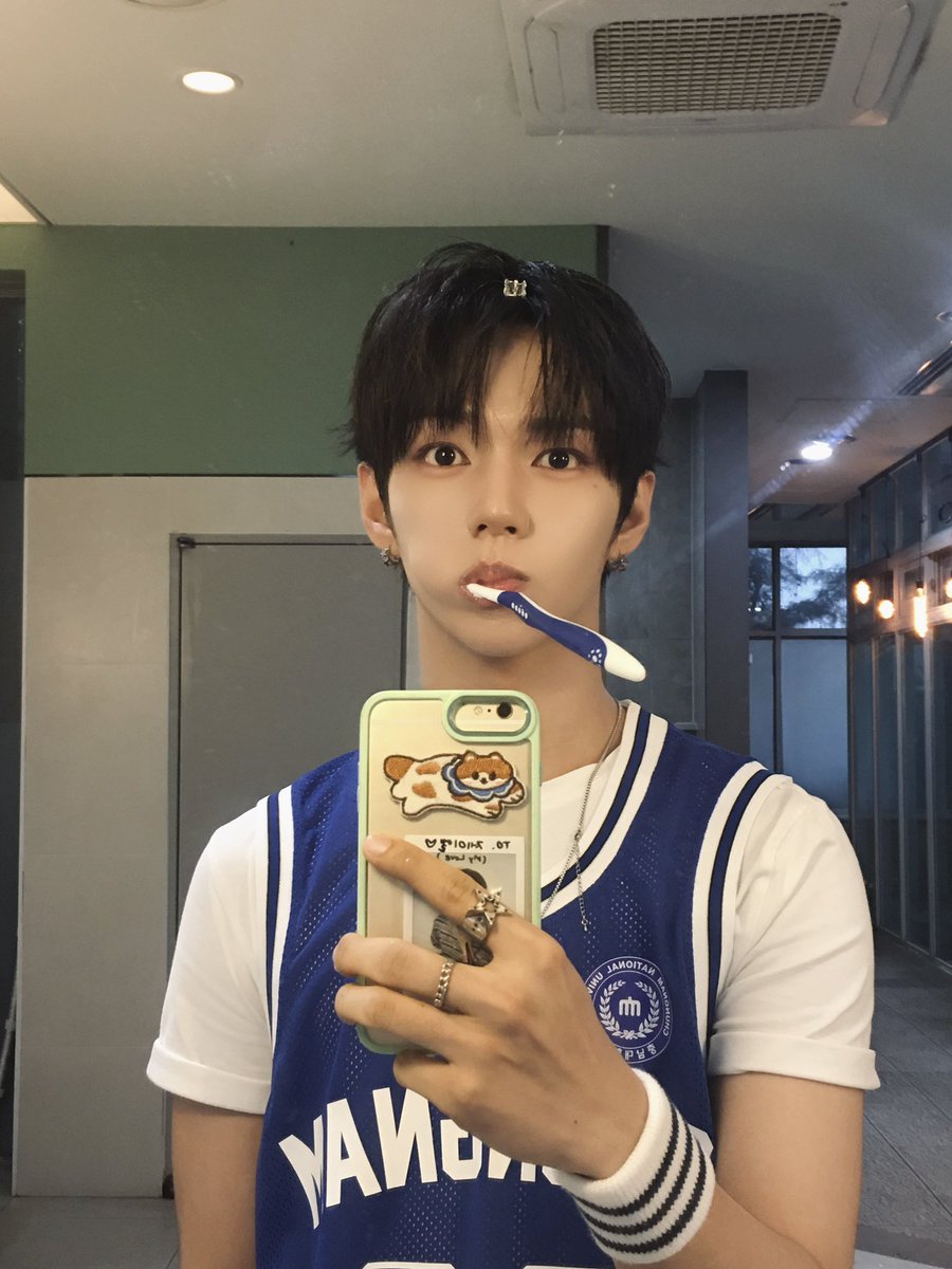 AHOF_official's tweet photo. 충남대 🫶 제이엘 
너무 너무 재밌었어요!!!!!! 최고 💙

#AHOF #아홉
#JL #제이엘 https://t.co/7zbiMVYCNT
