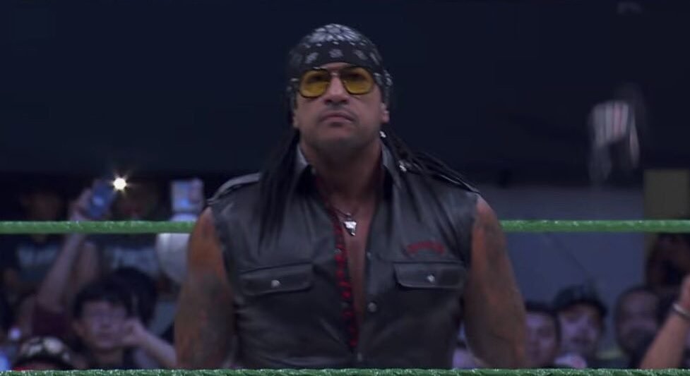 DFW_Wrestling's tweet photo. @LANightDFW @DeaconBlackDFW LOS ANGELES NIGHT!

Night steps to Deacons face.

Los Angeles Night: YEAH!

Night drops the mic. Deacon staring him down in the ring as Night exits the ring, walking up the ramp as the two stare down. The tension is palpable.

Fade to Black. https://t.co/LuKVbMVGtJ